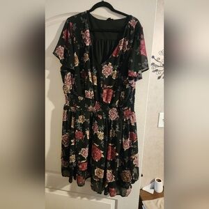 Torrid black flower dress size 26